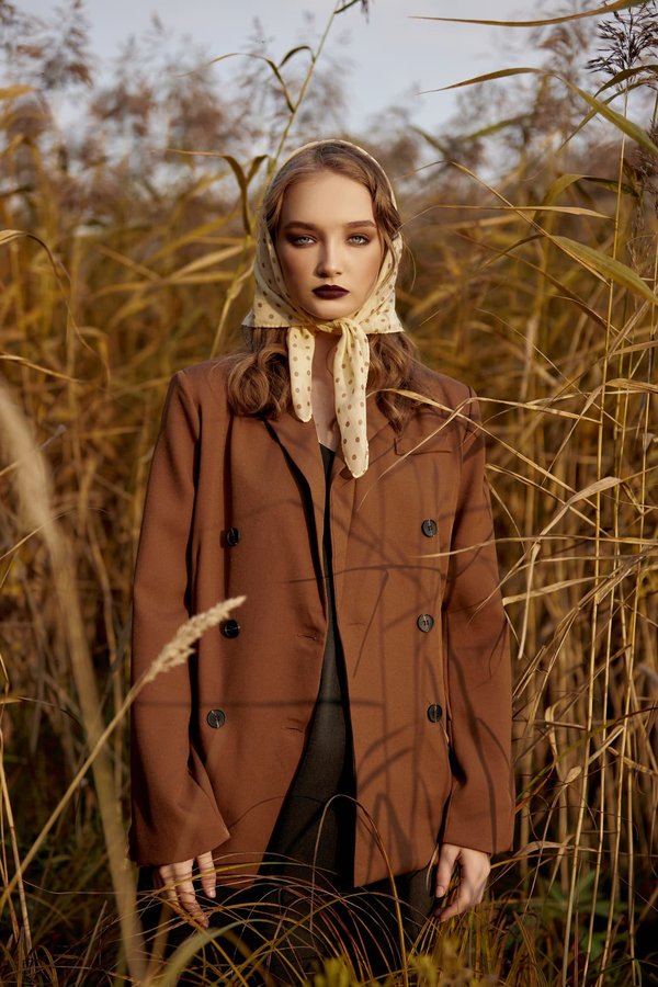 Les tendances mode de la saison : découvrez les must-have de votre garde-robe.