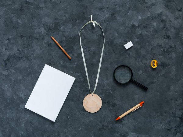 Médaille de baptême de la Vierge à l'Enfant : Un symbole de foi et de protection