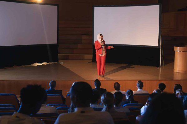 Boostez votre éloquence avec une formation prise de parole en public